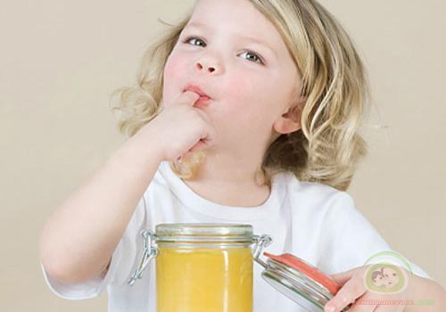 Giá trị dinh dưỡng mật ong đối với trẻ nhỏ