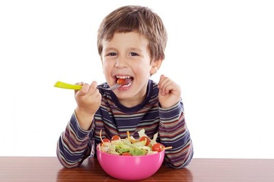 5 Lưu ý trong chế độ dinh dưỡng cho bé 3 tuổi giúp tăng cân