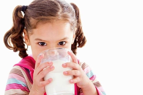 Sữa cho trẻ nhẹ cân uống loại nào?