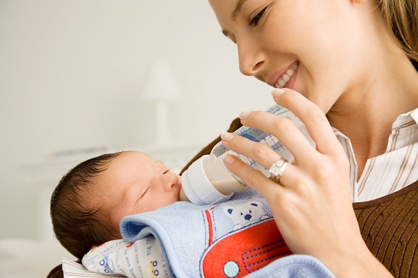 Tư vấn sữa Vinamilk cho trẻ sơ sinh