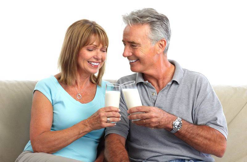 Sữa có giá trị dinh dưỡng cao với người cao tuổi