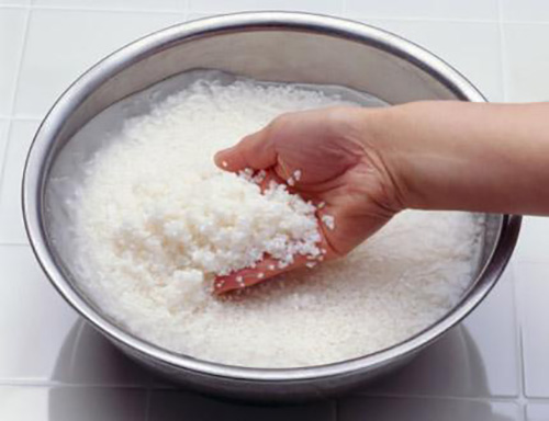 Nấu cháo bằng gạo được chà xát quá kỹ