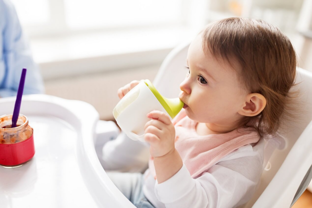 sản phẩm sữa tốt nhất dành cho trẻ sơ sinh bị táo bón