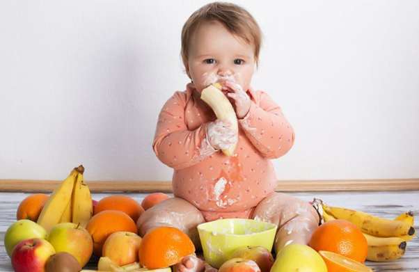 [Tư vấn] Nên chọn trái cây nào khi bé mới lần đầu ăn?
