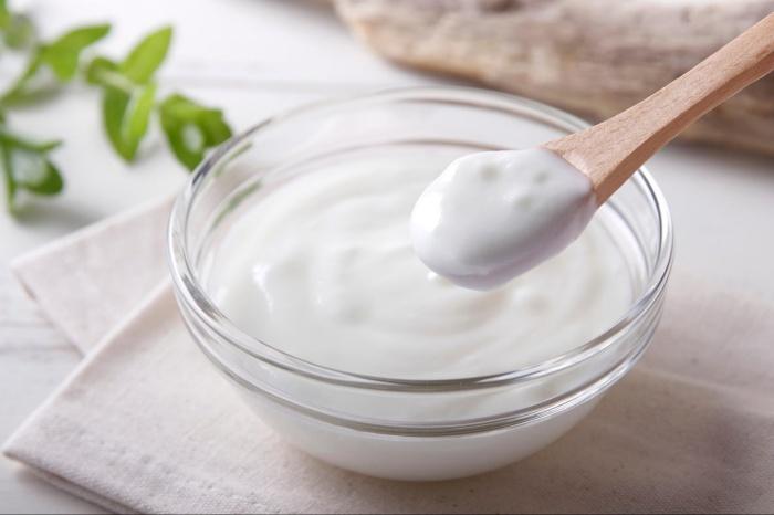 Ngoài trẻ mấy tháng ăn sữa chua bố mẹ nên quan tâm các tiêu chí khác